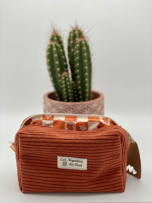 Trousse en velours côtelé