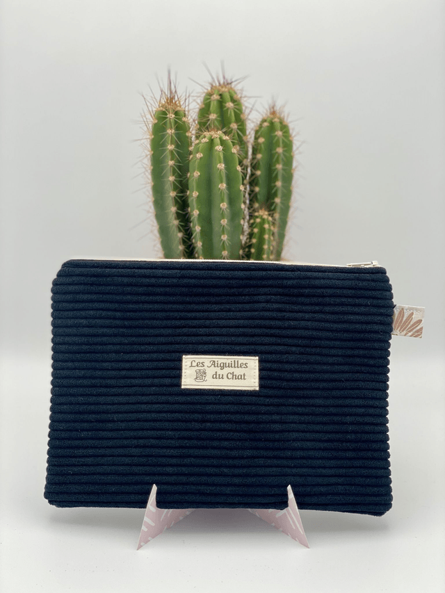 Trousse plate / pochette en velours côtelé