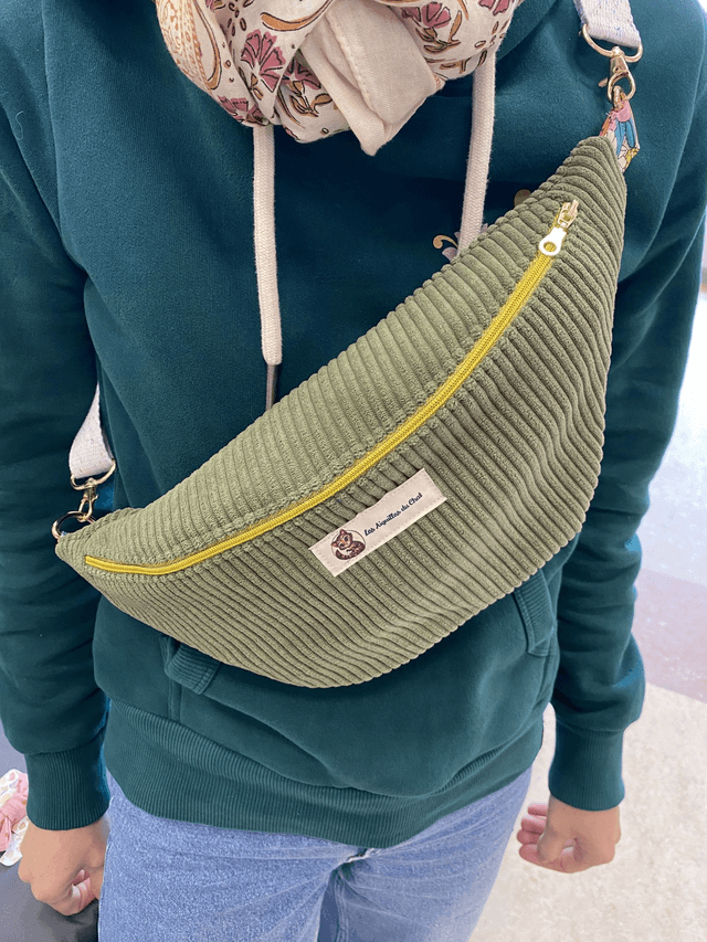 Sac banane en velours côtelé